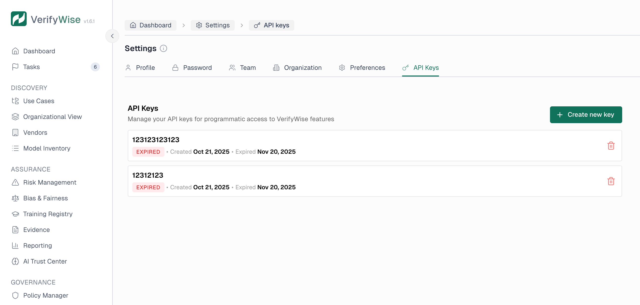 API Keys settings tab showing a list of API keys with their names, status indicators, creation dates, and expiration dates